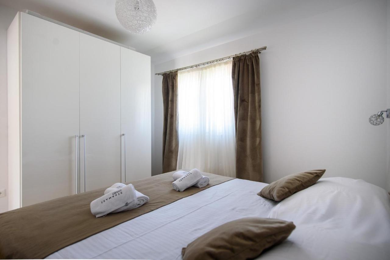 Stermasi Apartments ซาปลูนารา ภายนอก รูปภาพ